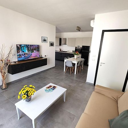 Ferienwohnung La Dama Di Loto Lecce Exterior foto