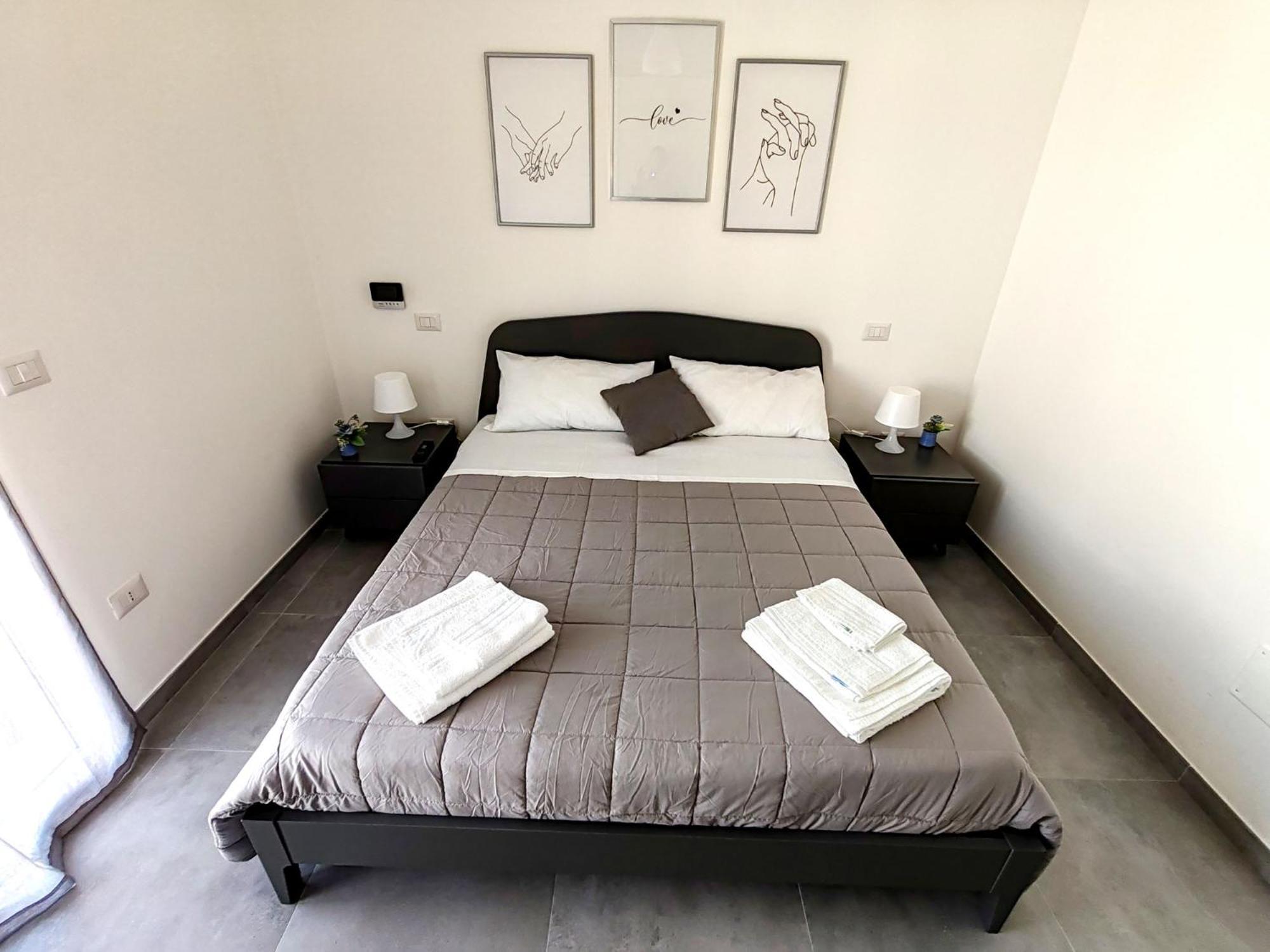 Ferienwohnung La Dama Di Loto Lecce Exterior foto